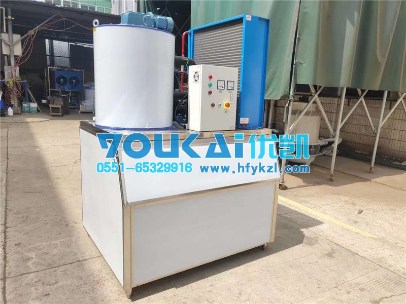 3000KG片冰機(jī)碎冰機(jī)超市生鮮店專(zhuān)用