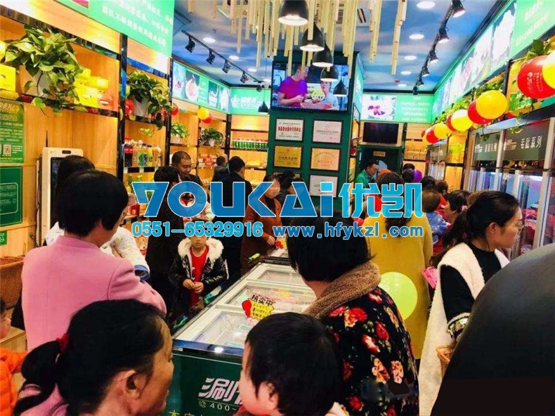 陜西漢中火鍋食材超市冷柜，火鍋材料店冷藏柜冷凍柜案例