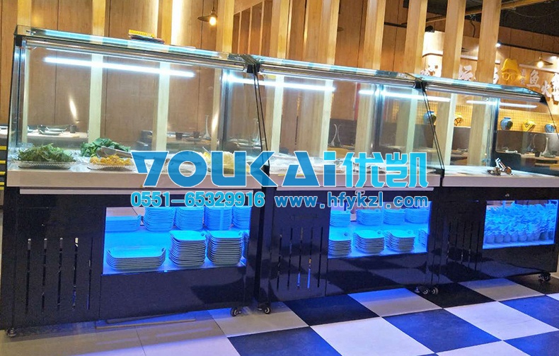 四川德陽(yáng)火鍋店調(diào)料臺(tái)，火鍋店冷藏柜案例